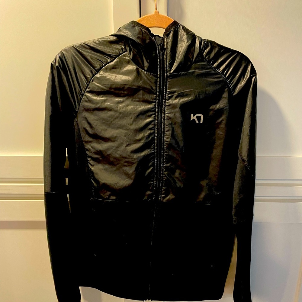 Kari Traa Hooded windbreaker